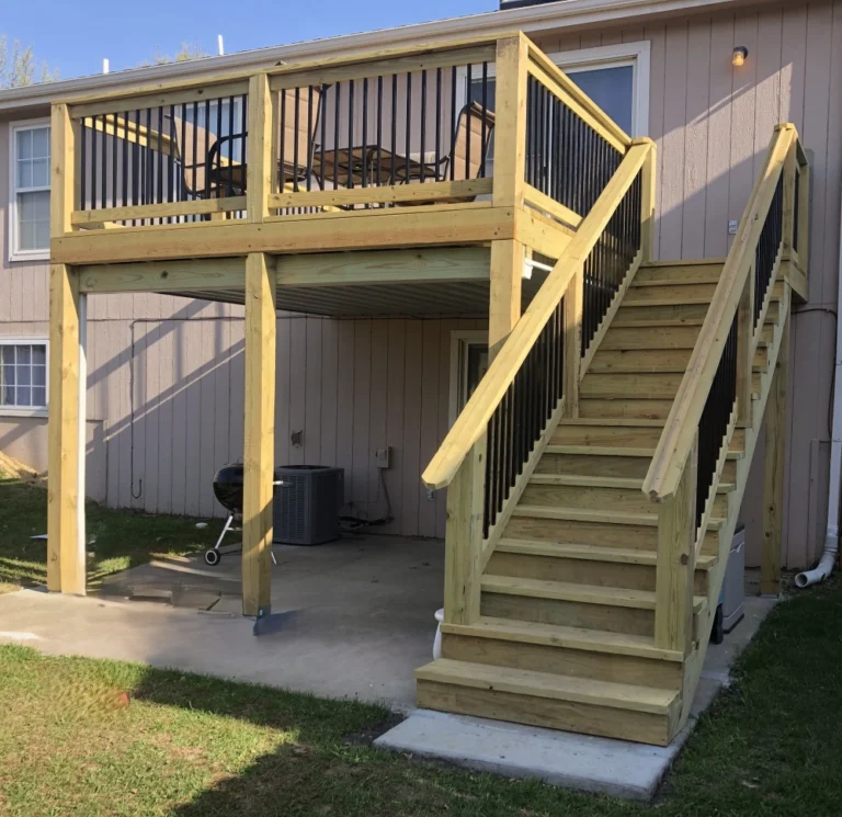 overland-park-ks-ac2-treated-lumber-elevated-deck-black-aluminum-balusters